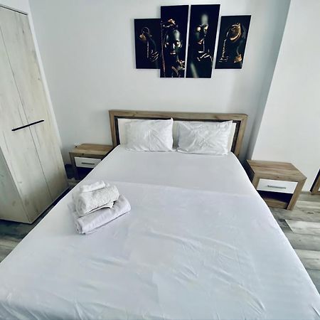 Ultracentral Lazar Residence Ясси Екстер'єр фото